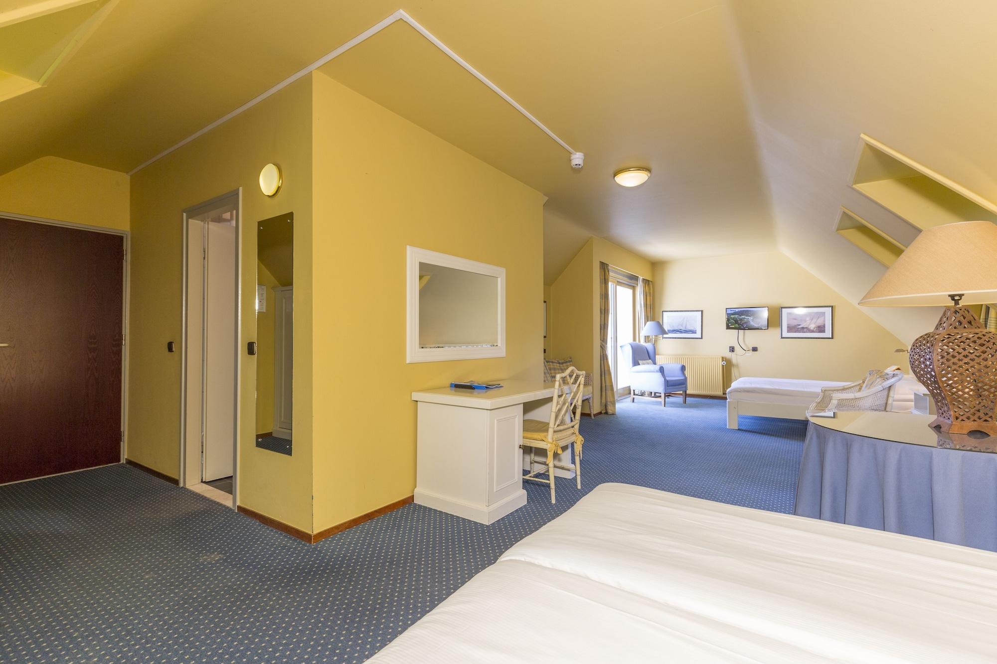 เฟลทเชอร์ โฮเต็ล เรสเทอรองต์ คาสตีล เอเรนสไตน์ Hotel แคร์คาเดอ ภายนอก รูปภาพ