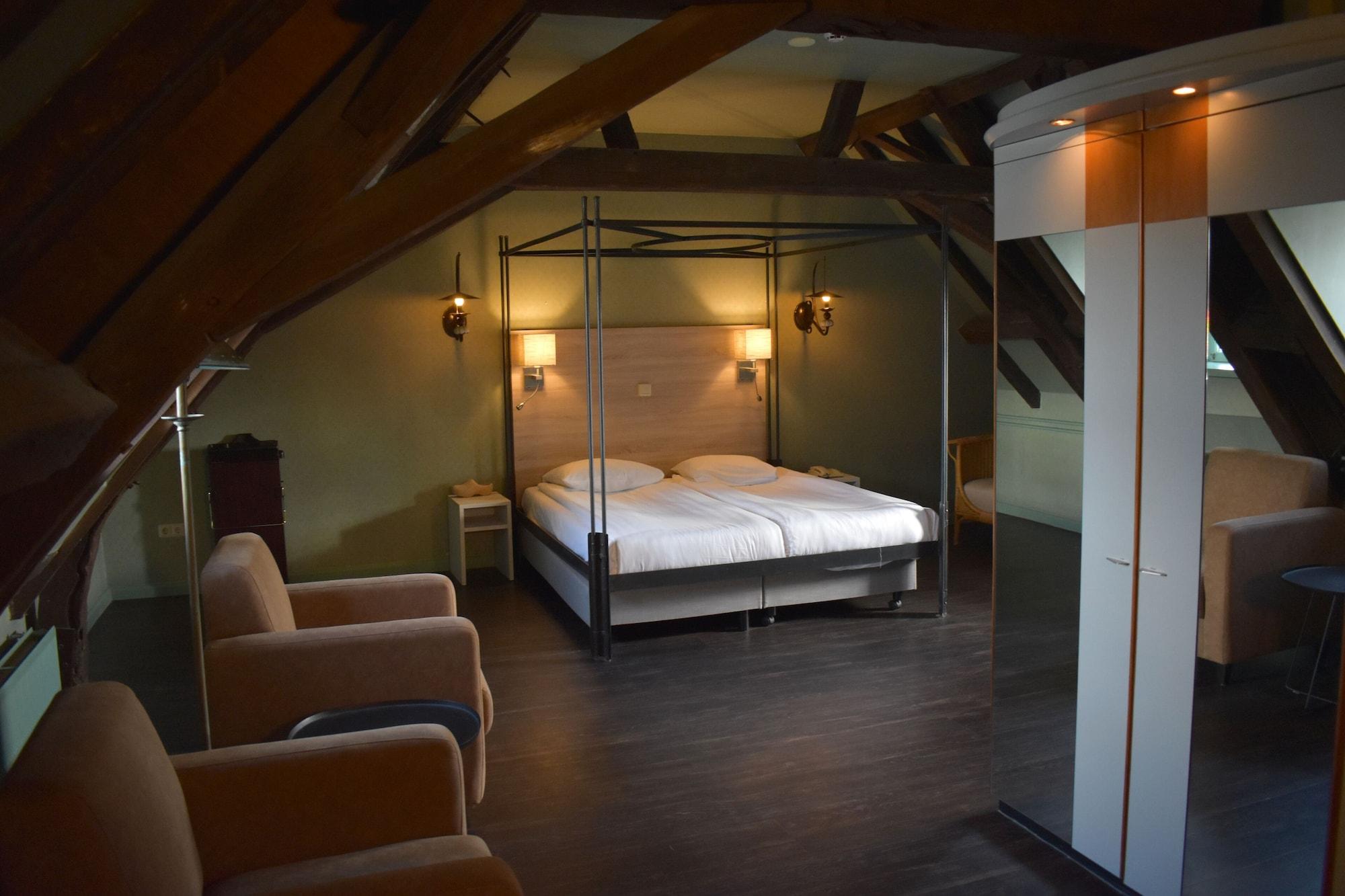 เฟลทเชอร์ โฮเต็ล เรสเทอรองต์ คาสตีล เอเรนสไตน์ Hotel แคร์คาเดอ ภายนอก รูปภาพ