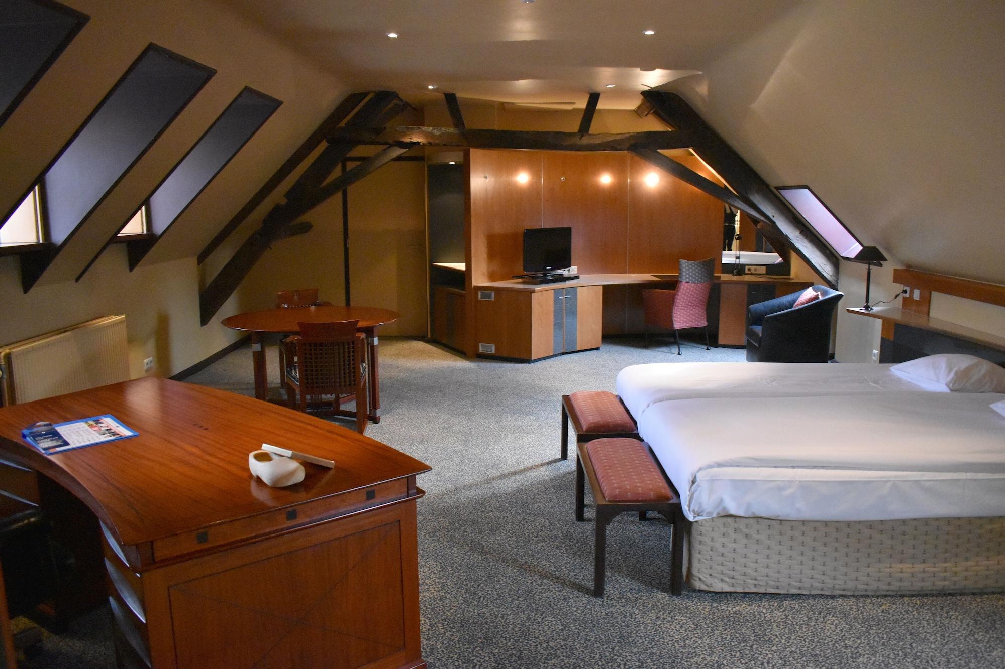 เฟลทเชอร์ โฮเต็ล เรสเทอรองต์ คาสตีล เอเรนสไตน์ Hotel แคร์คาเดอ ภายนอก รูปภาพ