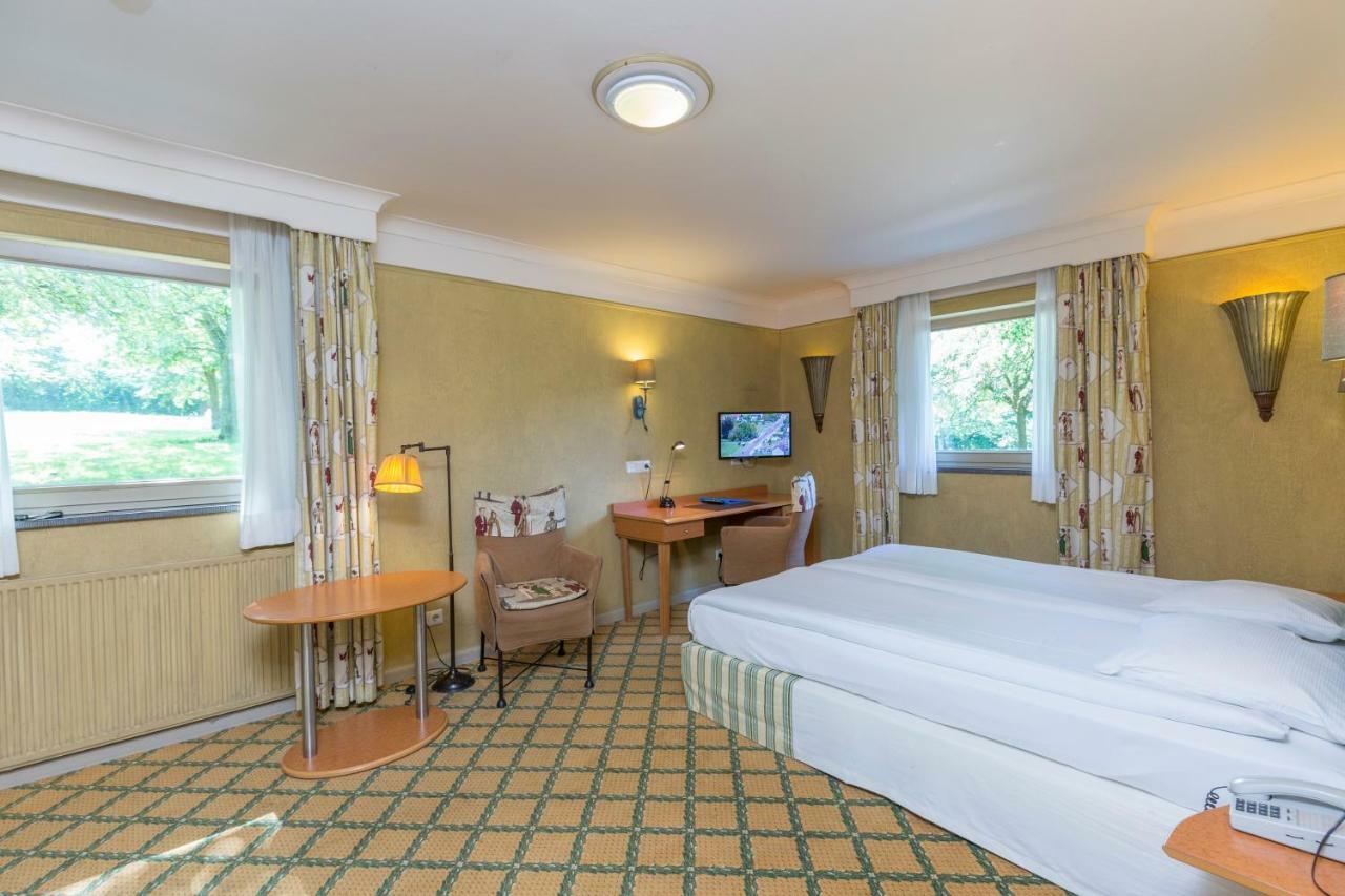 เฟลทเชอร์ โฮเต็ล เรสเทอรองต์ คาสตีล เอเรนสไตน์ Hotel แคร์คาเดอ ภายนอก รูปภาพ